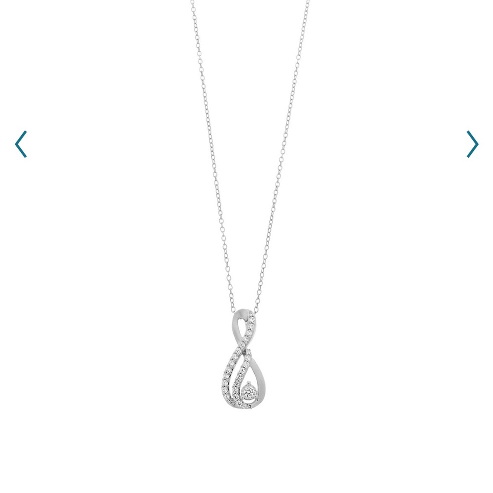 1/4 Carat T.W Diamond Teardrop Pendant Necklace - Picture 1 of 9